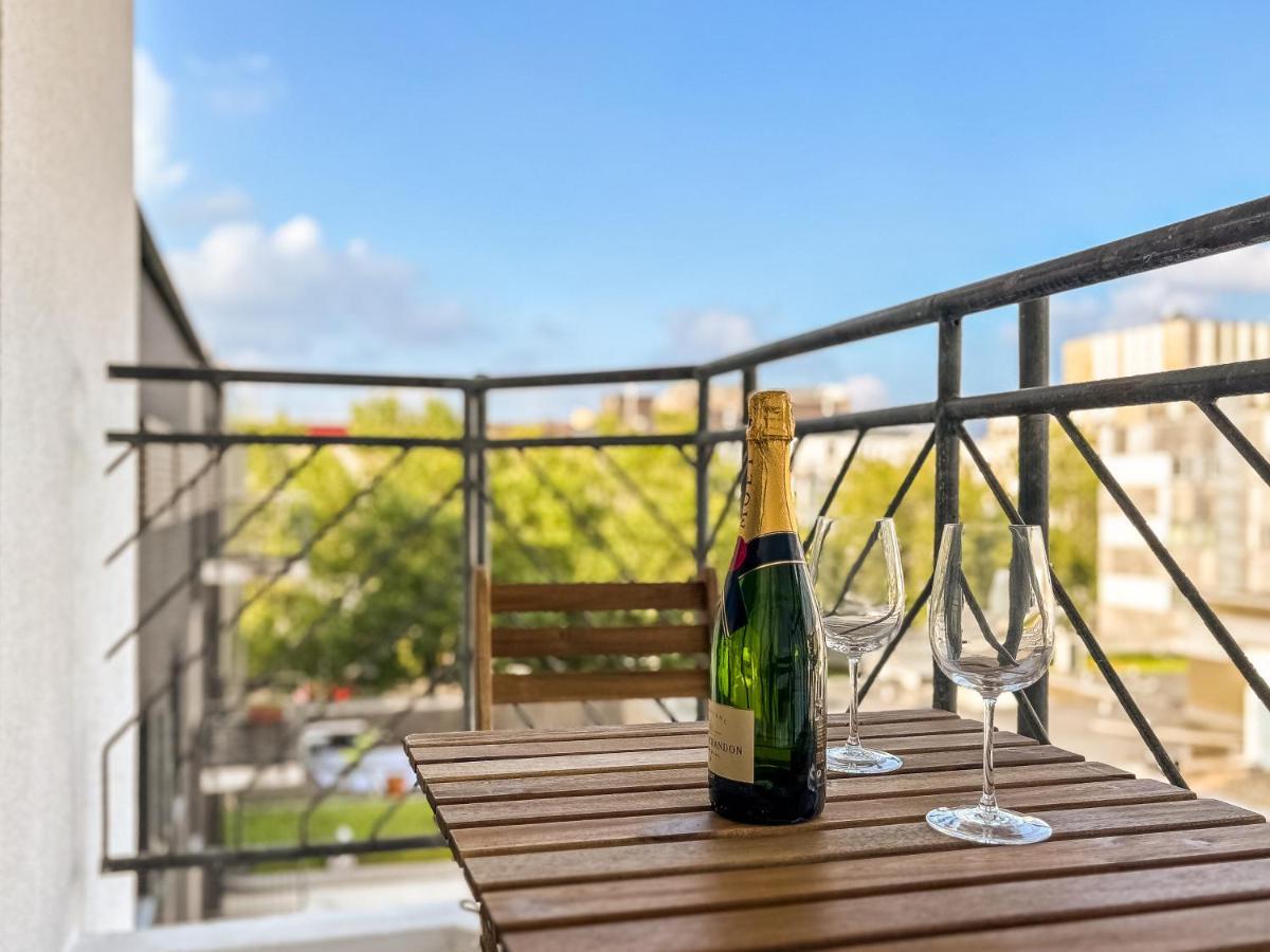 Design-Apartment - Bochum Zentrum - 2 Balkons - 118M2 - Netflix Luaran gambar