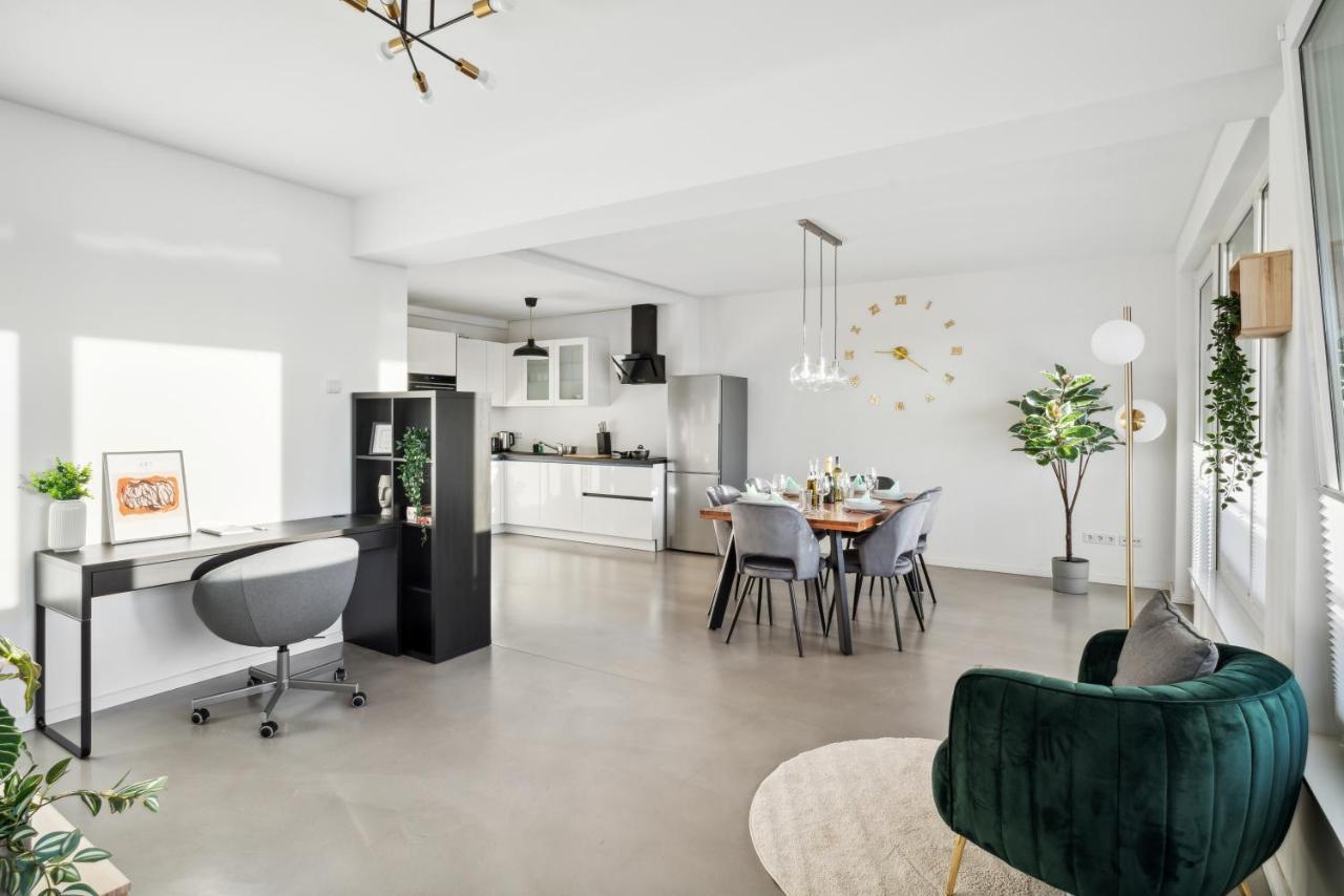 Design-Apartment - Bochum Zentrum - 2 Balkons - 118M2 - Netflix Luaran gambar